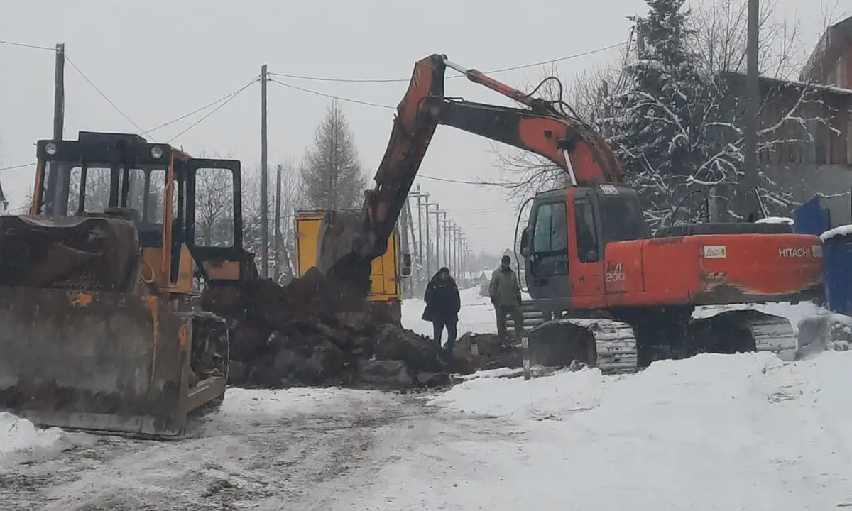 На улице Боровой в Братске произошла ещё одна коммунальная авария -  Братская студия телевидения