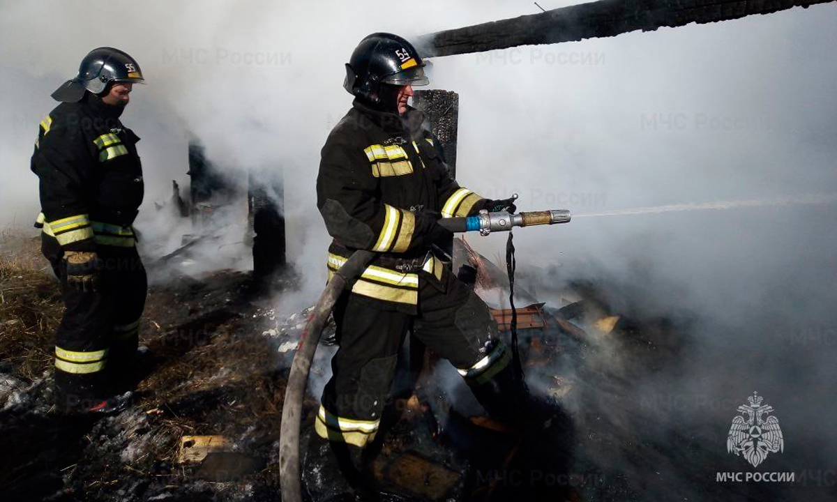 В Новой Игирме при пожаре погиб мужчина, а в селе Кобь Братского района  пострадала женщина - Братская студия телевидения