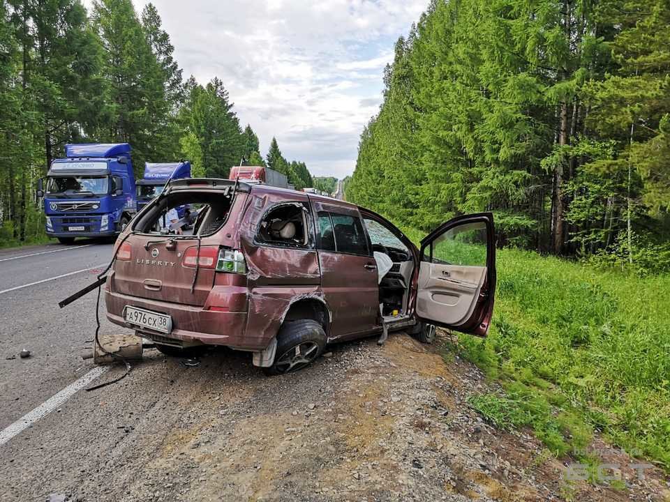 Новости братск аварии. Авария 01.07.2021 трасса Вилюй. Происшествия на трассе Вилюй.